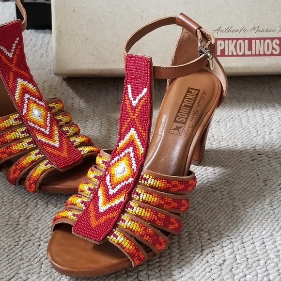 Pikolinos Roses Beaded T-Strap Sandals Maasai - Picture 3 of 8